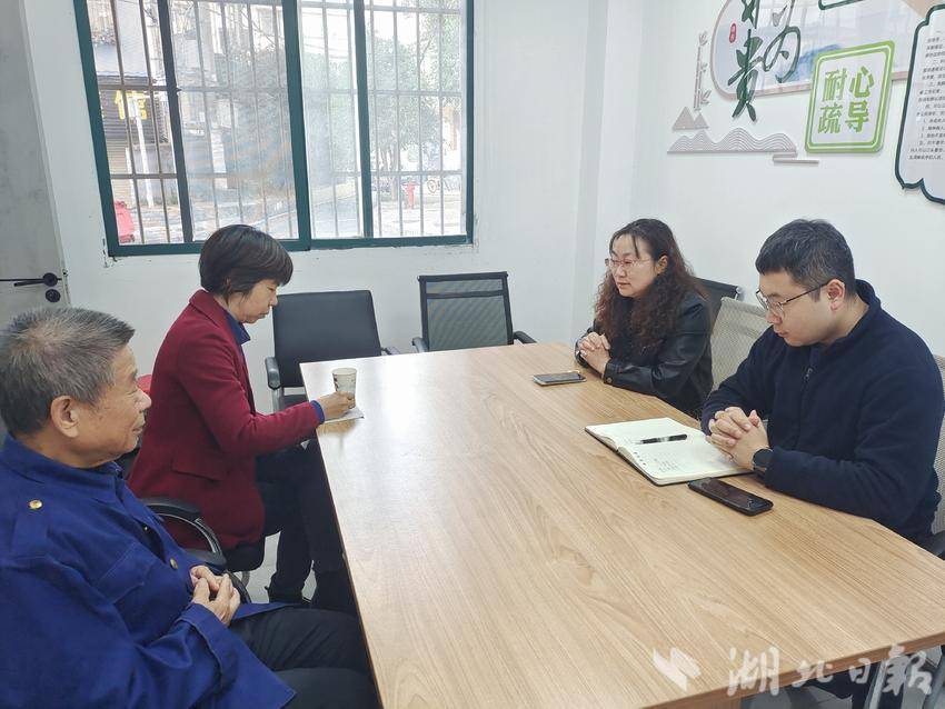 代表有約聚合力 傾聽(tīng)民聲零距離